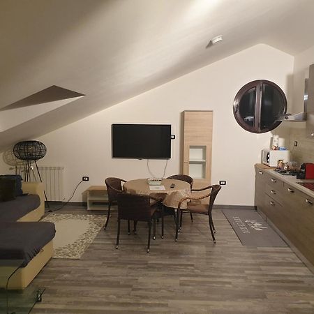 Apartamento Angela'S Attic Voghera Exterior foto
